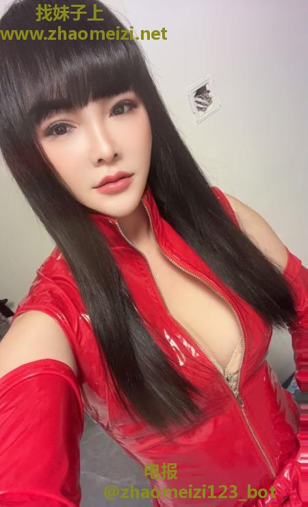 油坊桥红衣少妇