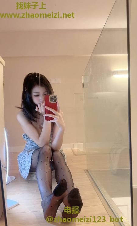 金水性感妹夏冰