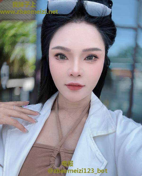 御姐爆乳纹身厌厌