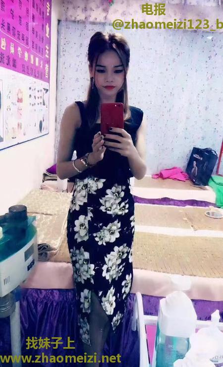 西乡巨乳肥臀大屁股