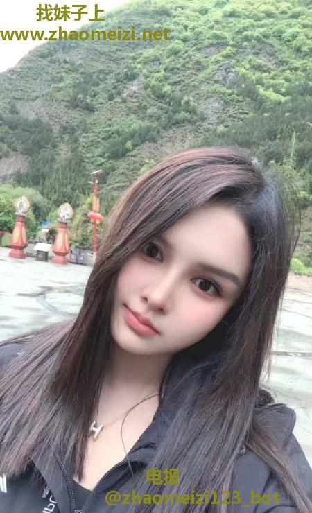 大胸小奶猫