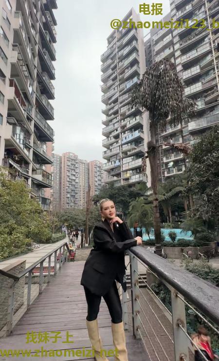 性感红唇米娅
