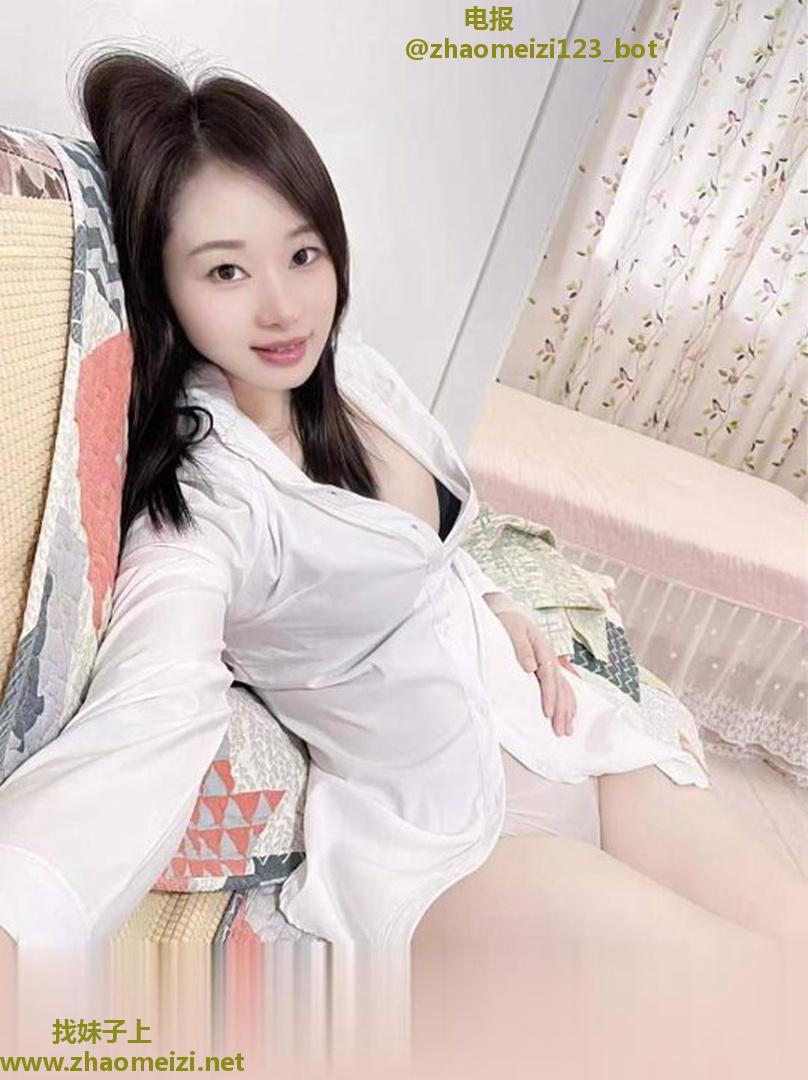 小活丝袜小姐