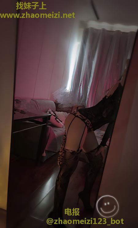 河西制服调教瑶瑶
