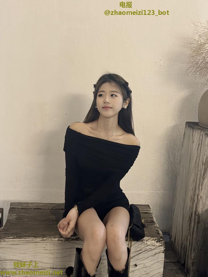 性感娇羞清纯美女有初恋感