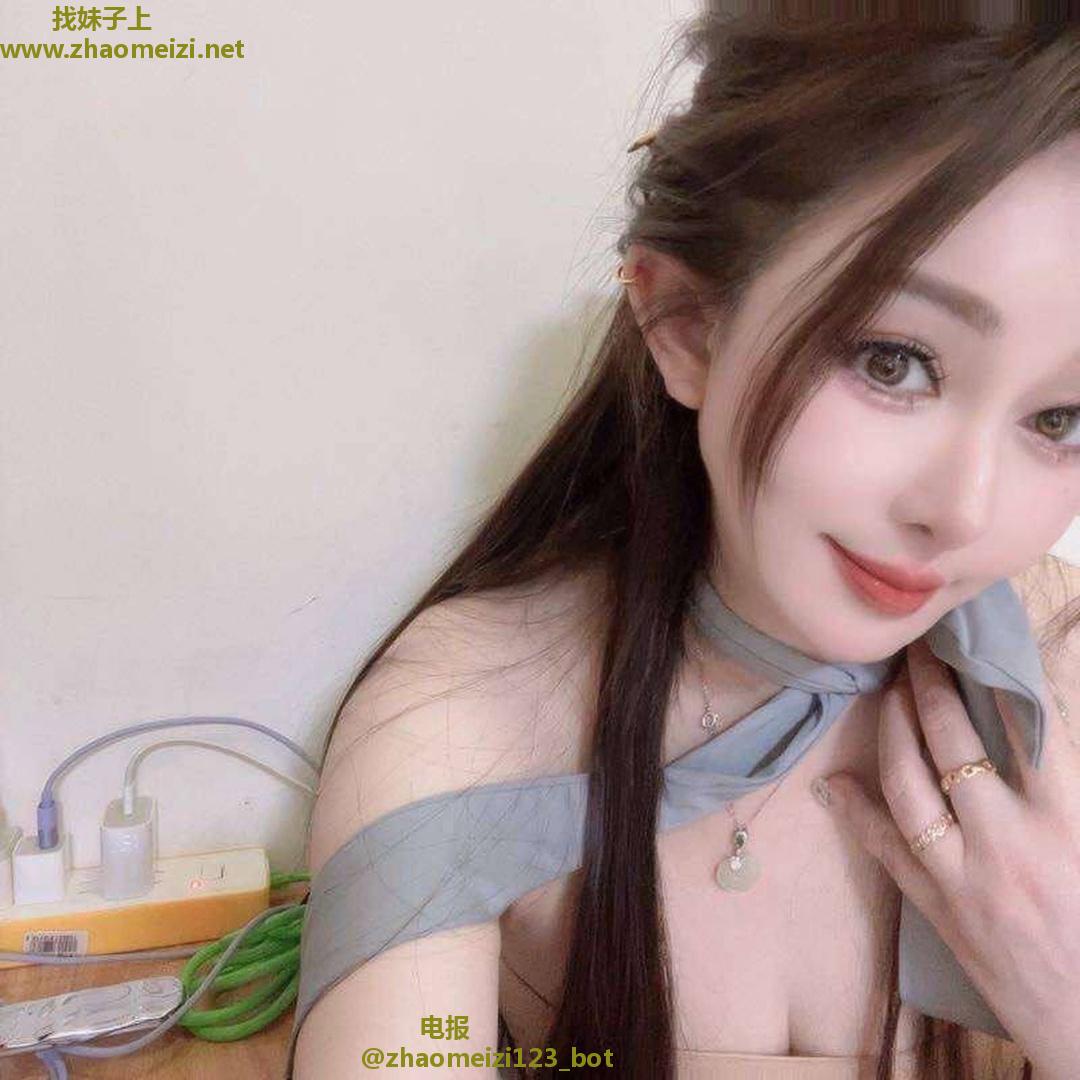 性感白皙大奶妹妹
