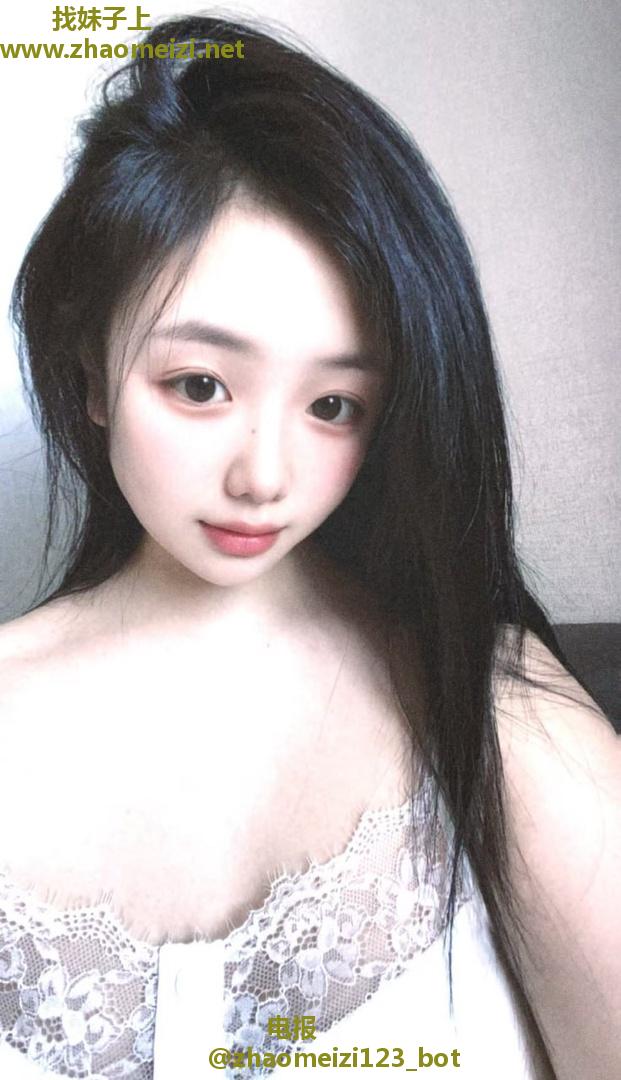 天桥敏感白嫩骚妇