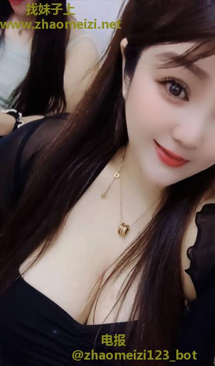 巨乳小姐姐