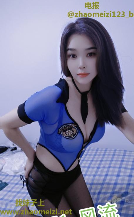 西丽翘臀少妇小薇