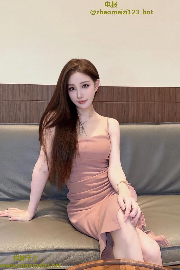 河西性感长腿翘臀淑女
