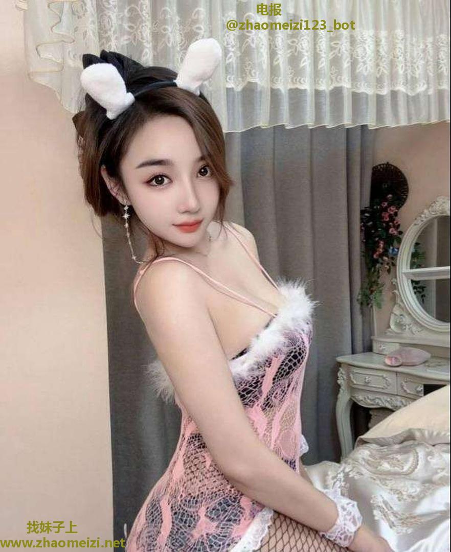  情趣服务系小白