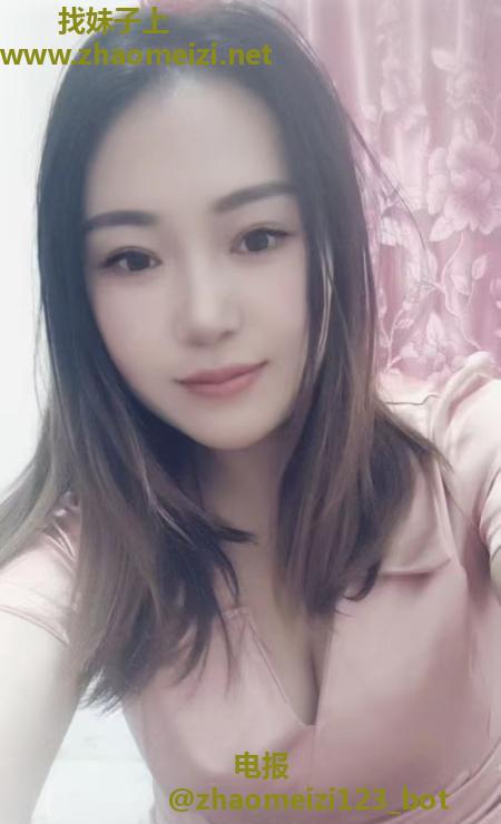 彝族温柔小姐姐