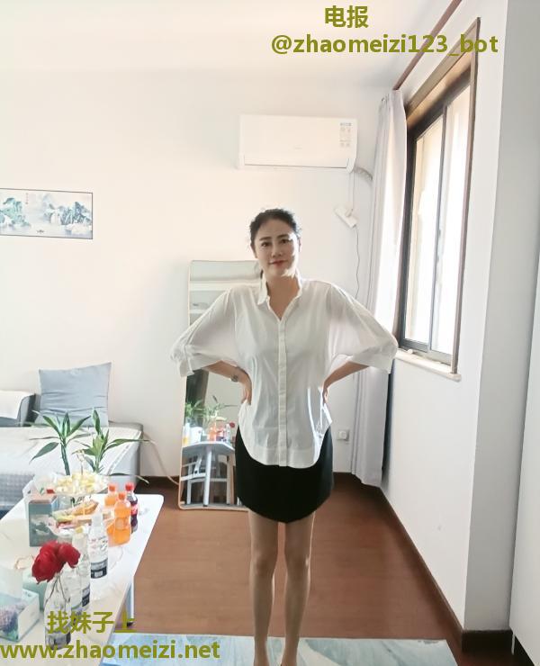 姑苏御姐胸大屁股大