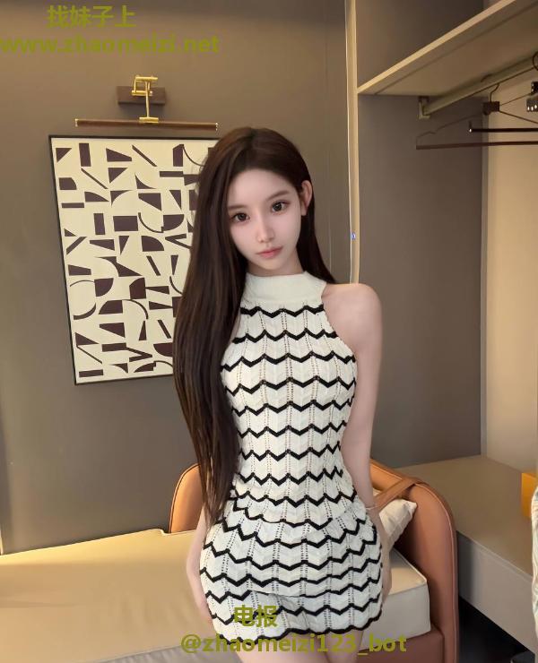 福田甜美颜值嫩妹