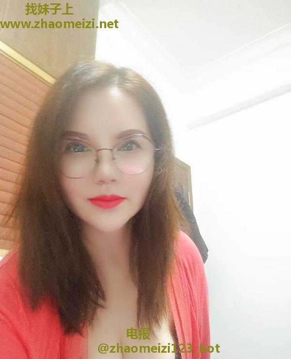 白云梅花园骚妇