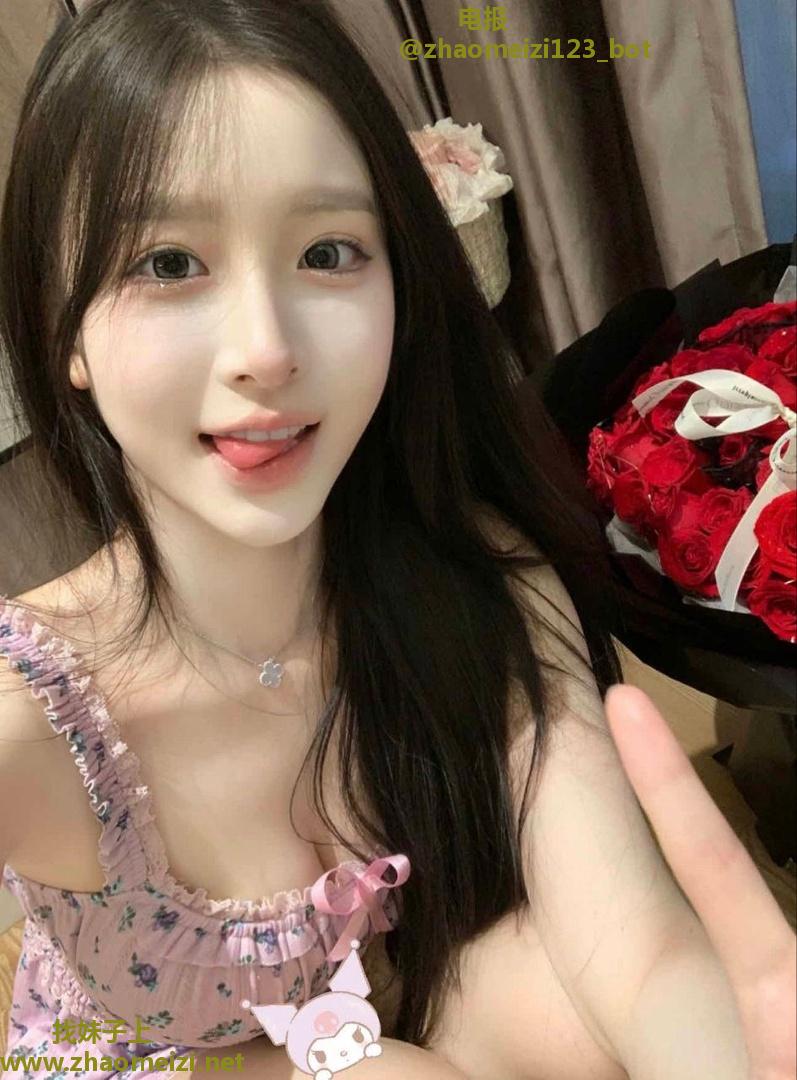 小浪妹嫩跟骚的结合奈斯