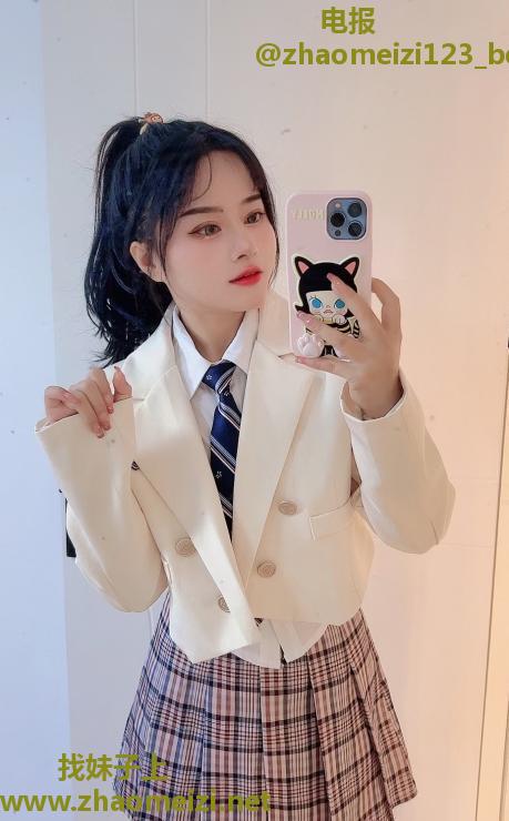 JK制服软妹子