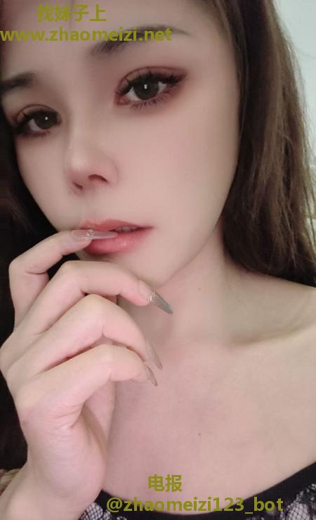 很骚很黄很暴力妞妞