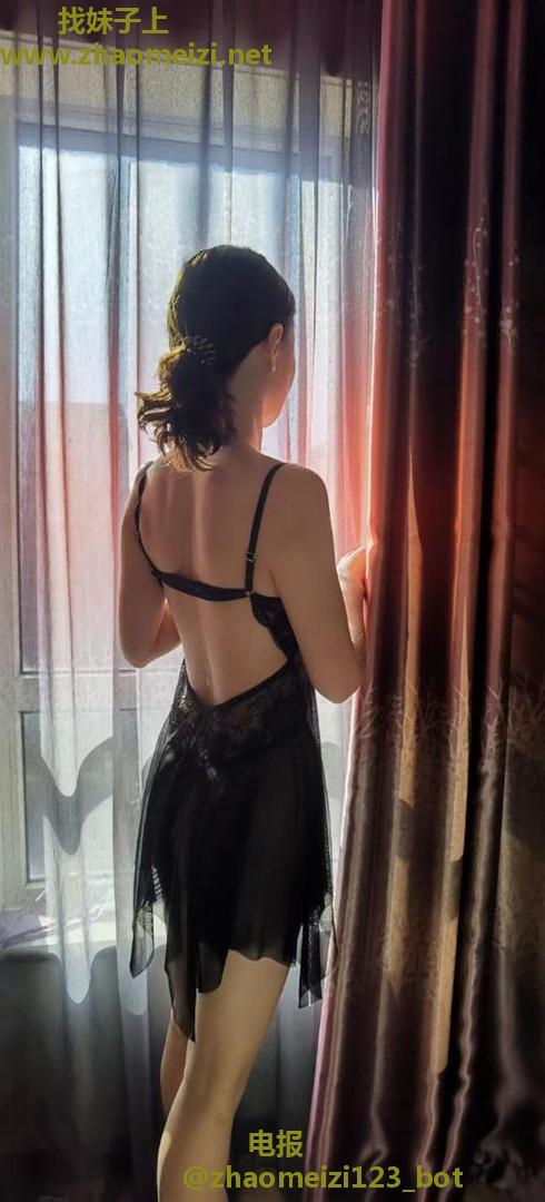 肤白胸大长腿美女等你约