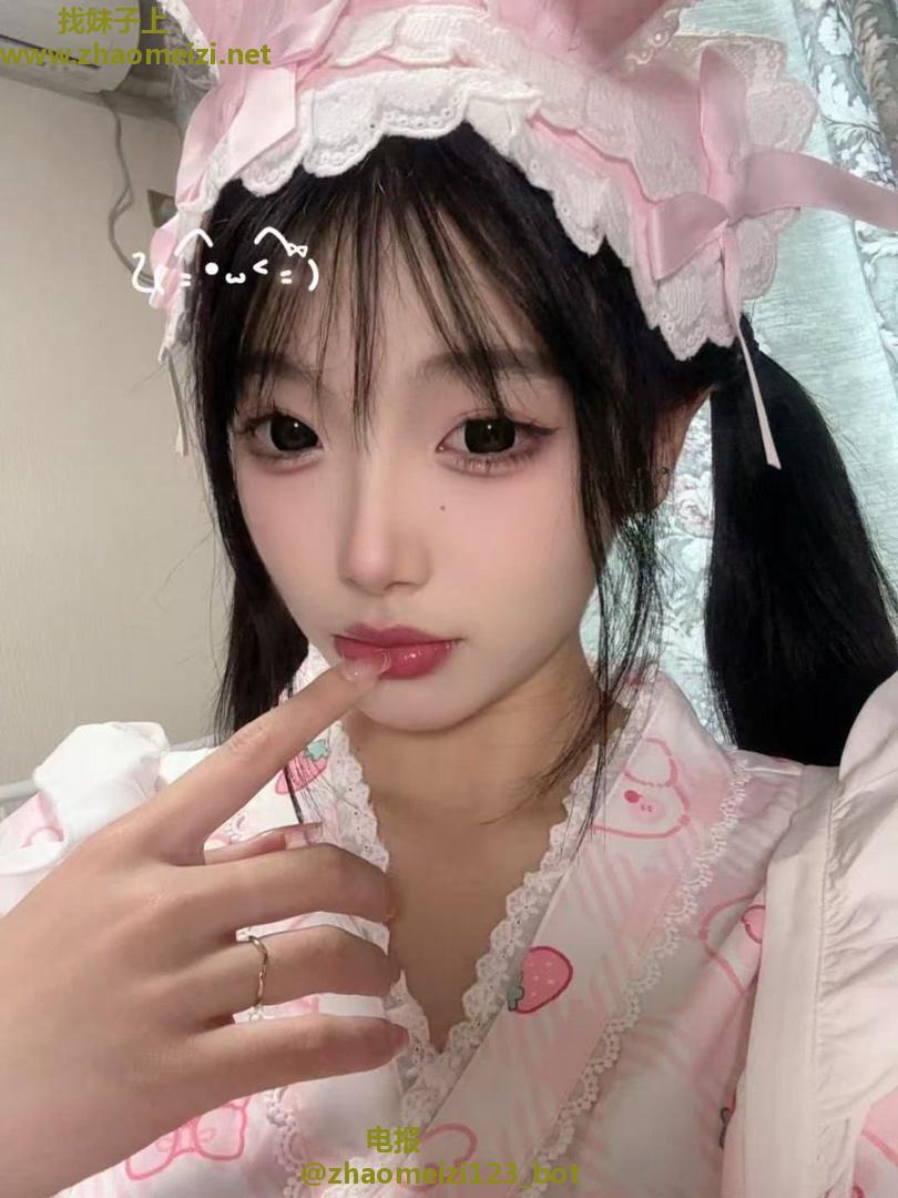性感尤物极品妹子🉑内射