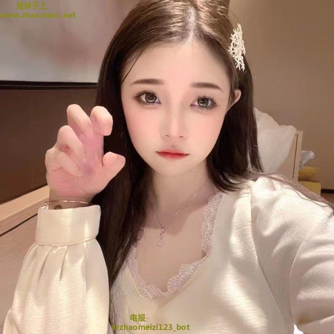 模特兼职的极品小美女