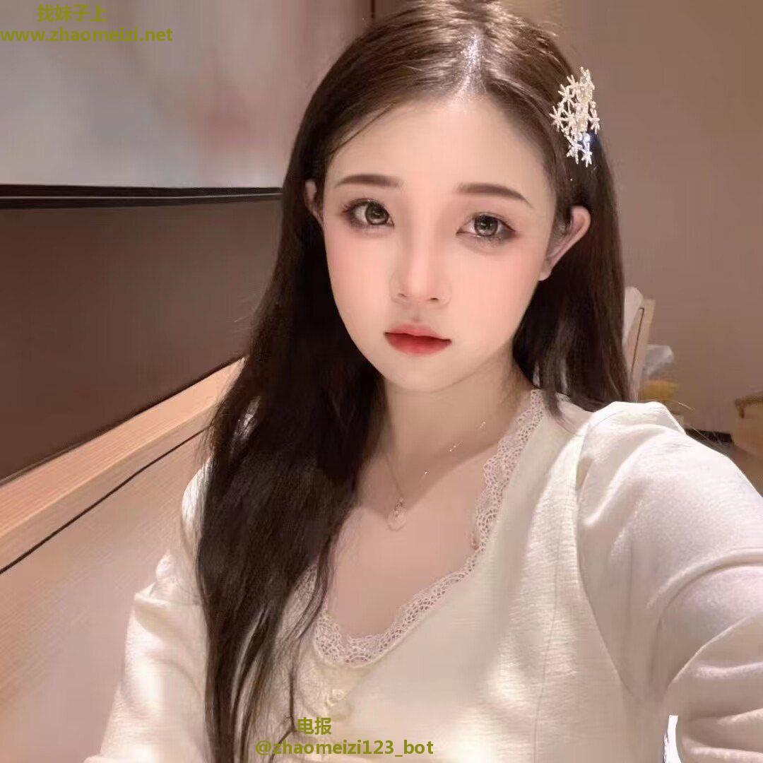 模特兼职的极品小美女