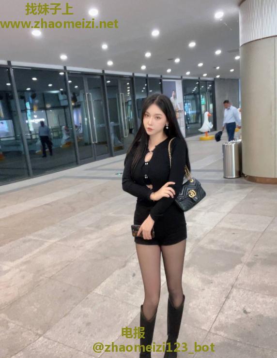 栖霞马群奈奈