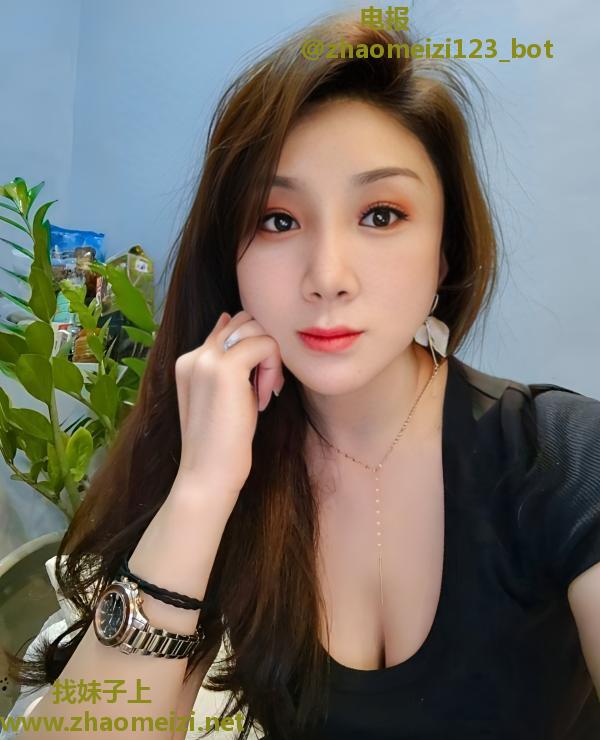 天河性感美少妇