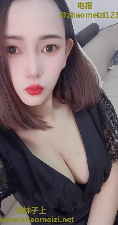打桩风骚人妻