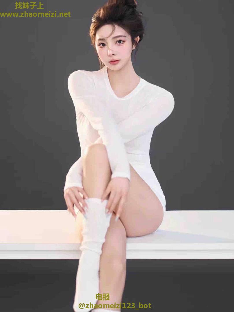 太原校花身材好  小白虎