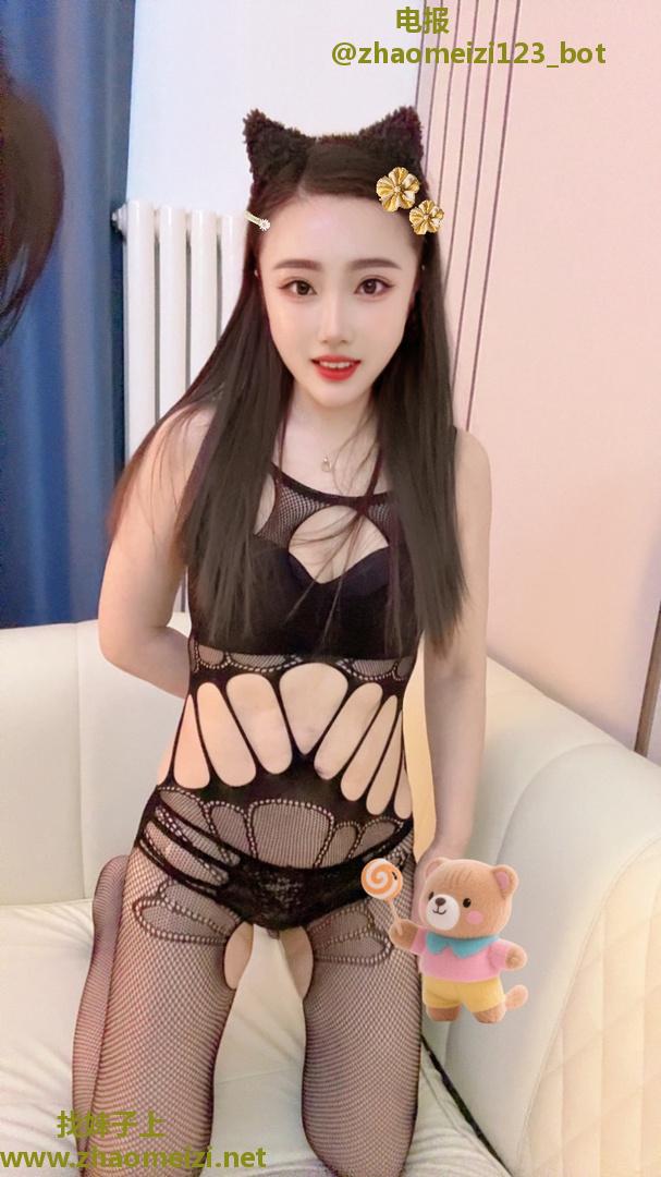 成寿寺双飞美少妇