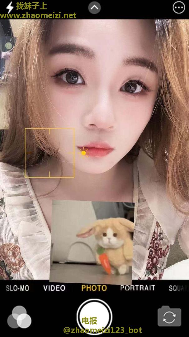 温柔甜美小嫩妹