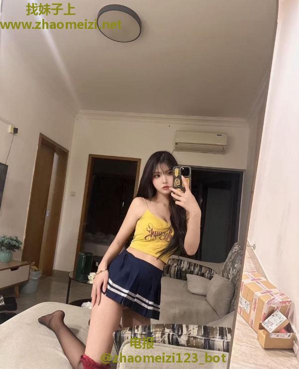 风骚榨汁大奶小骚货