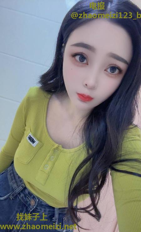川渝巨乳妹蜜桃
