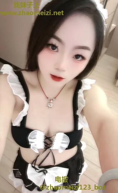 情绪价值到位的小美女