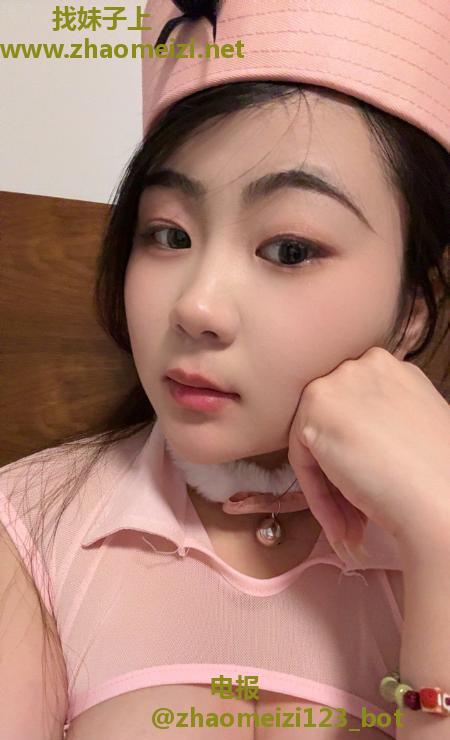 建邺可爱大胸嫩妹米子