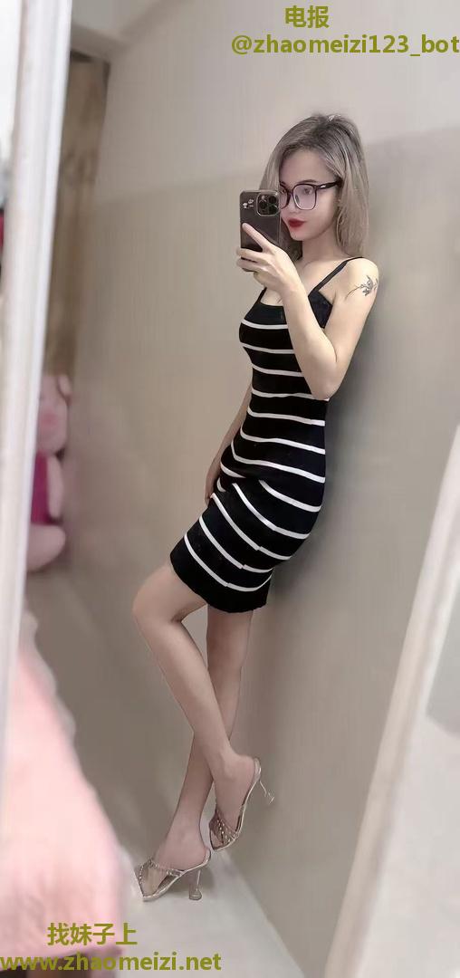 弋江区极品有料嫩妹