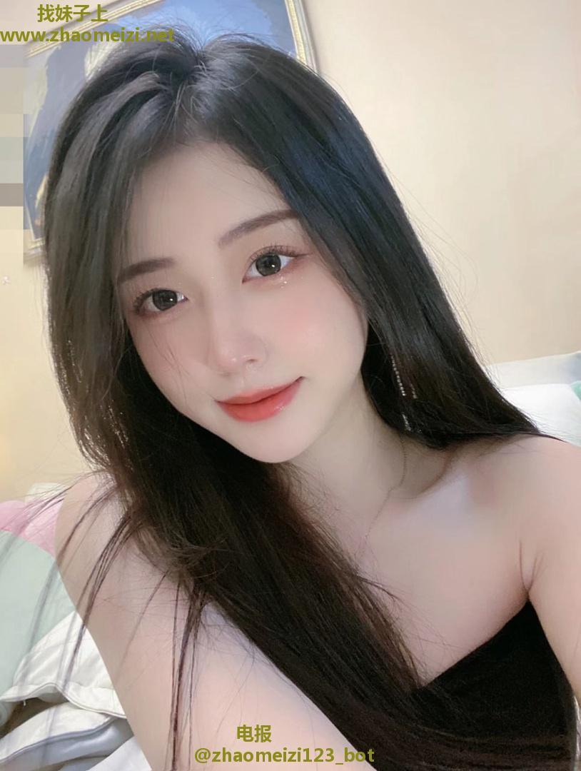 前凸后翘翘臀红红