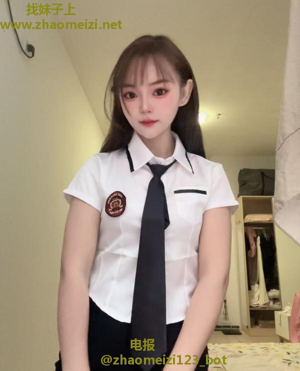 白云嫩妹婷婷