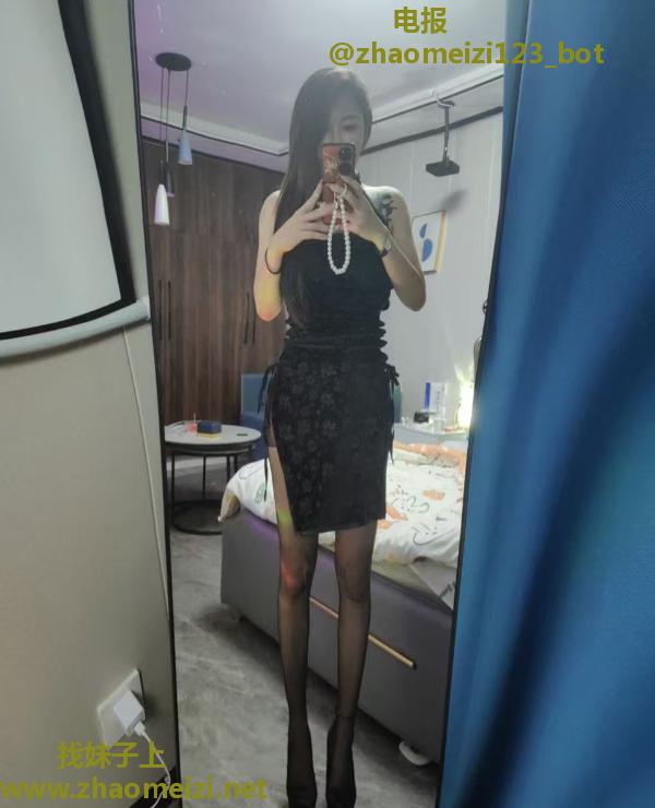 夫子庙高个琳琳