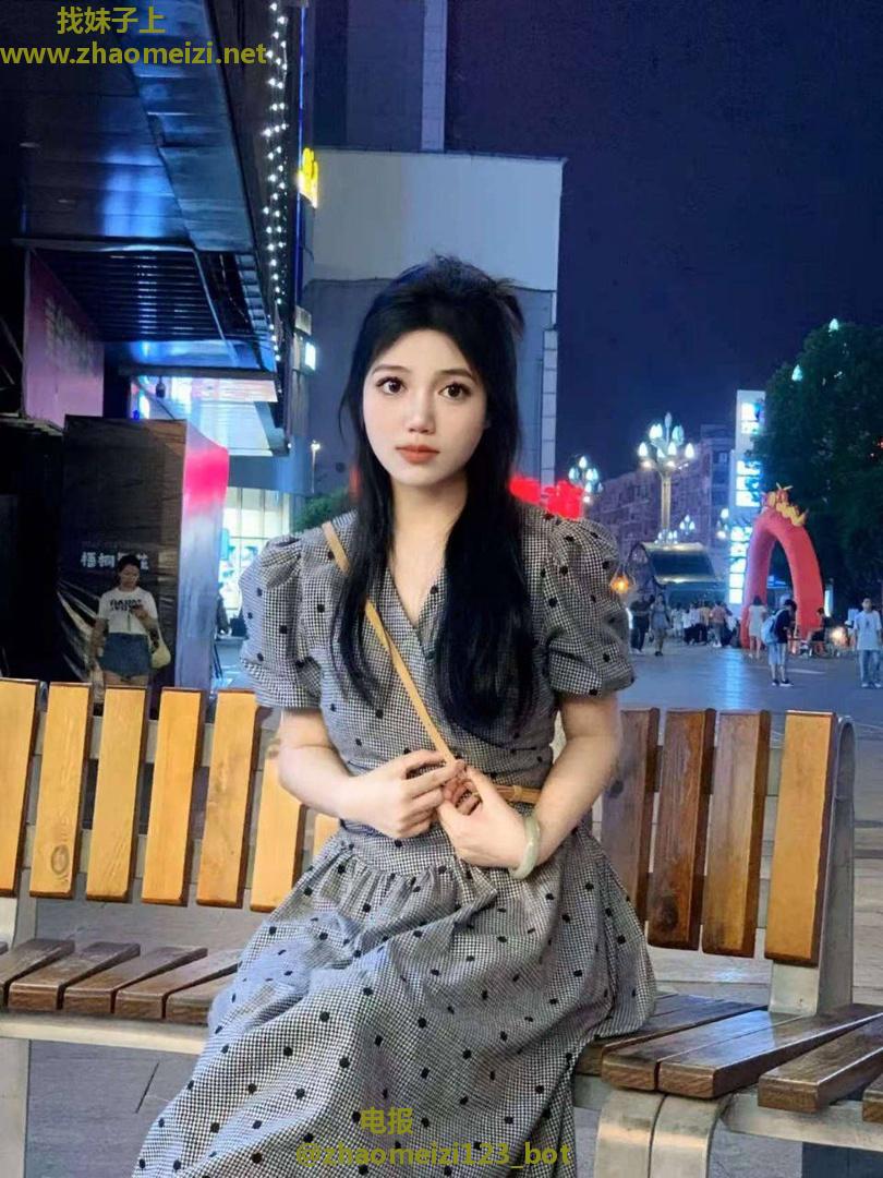 大奶人妻兼职