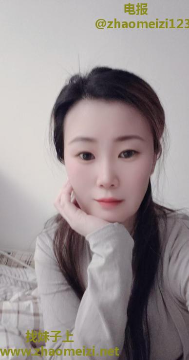 朝鲜族娇小少妇