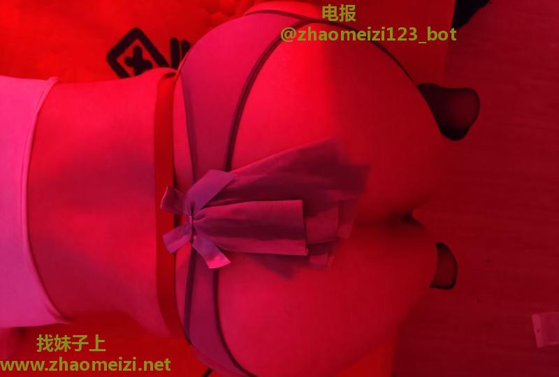 十字街少妇
