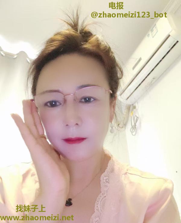 反差熟妇