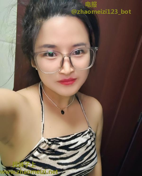 钟楼服务系御姐