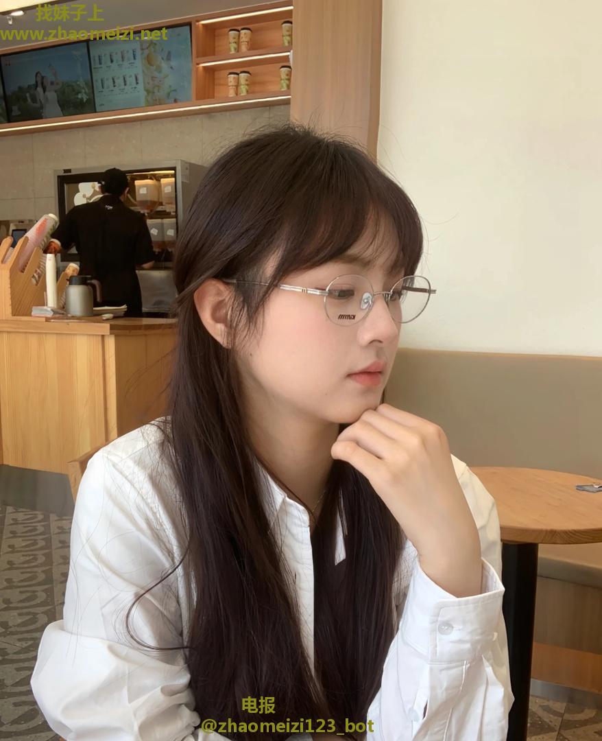 学妹今天放假