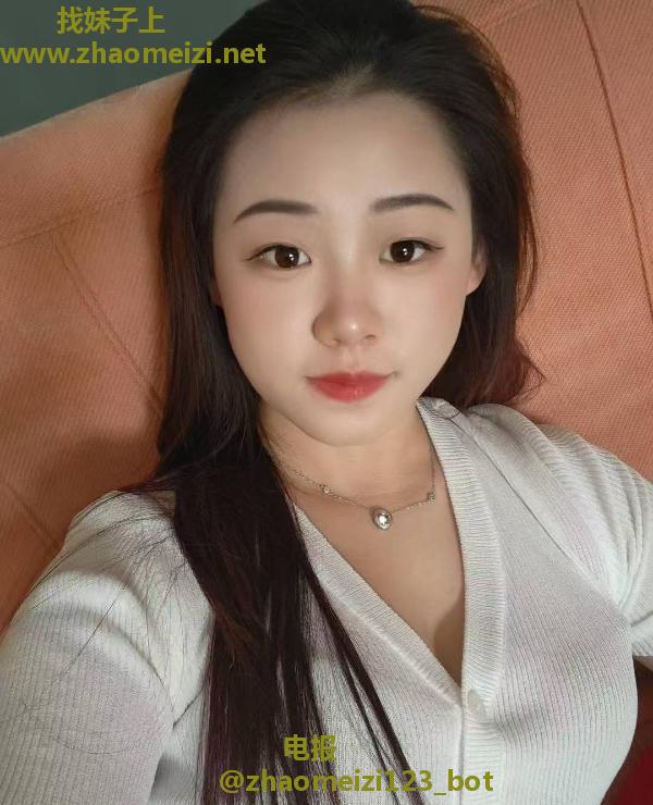 一线天七七老师