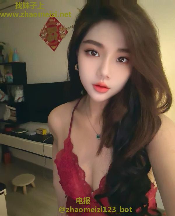 大胸颜值女友