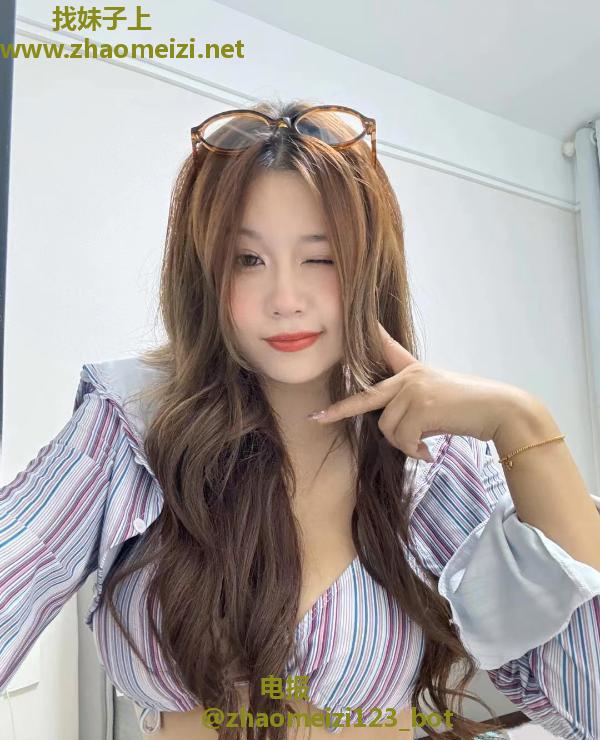 天河骚妹小花