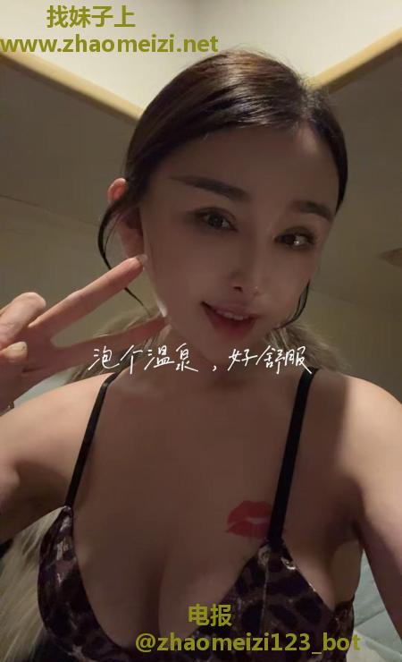 成都东站风骚丹丹